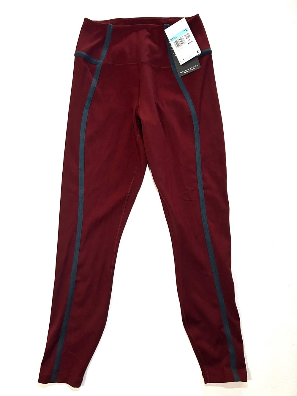 Nike women’s Burgundy High-Waist Leggings with Contrasting Side Stripe Medium